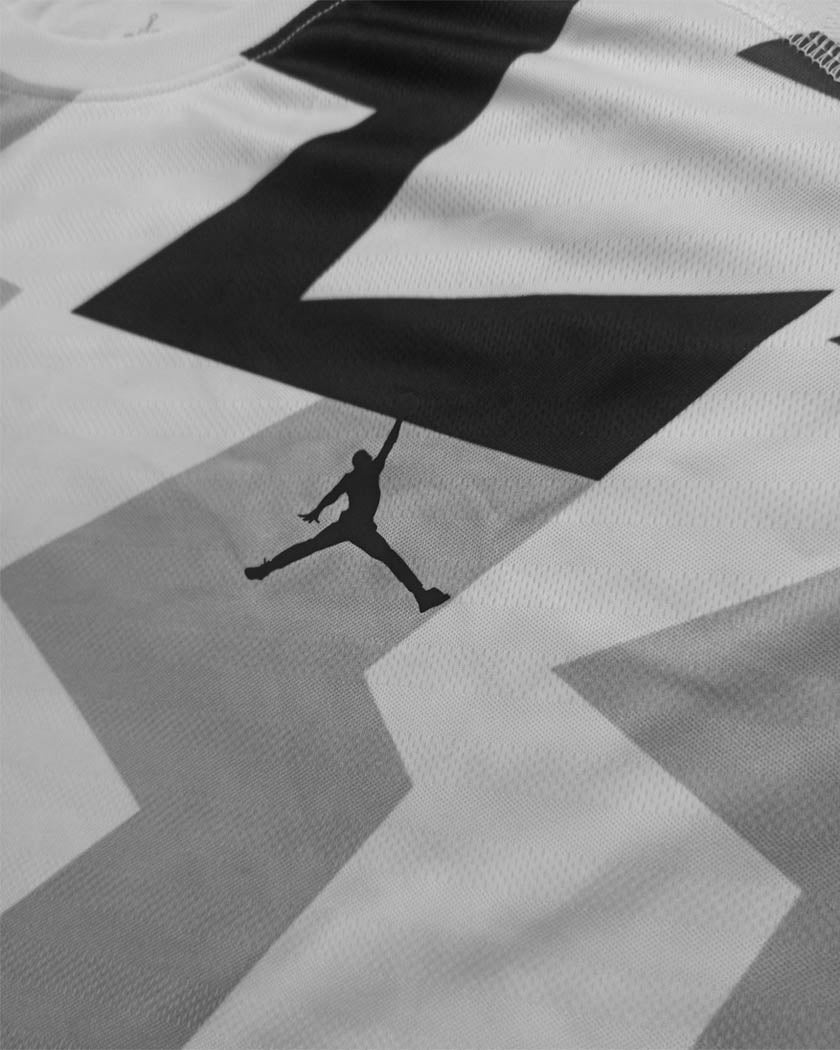 [Blanco]